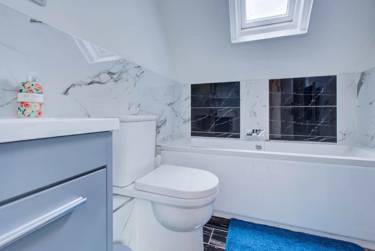 Luxury 3 Bedroom Apartment Close To Beach, Bournemouth & Meyrick Park Eksteriør billede