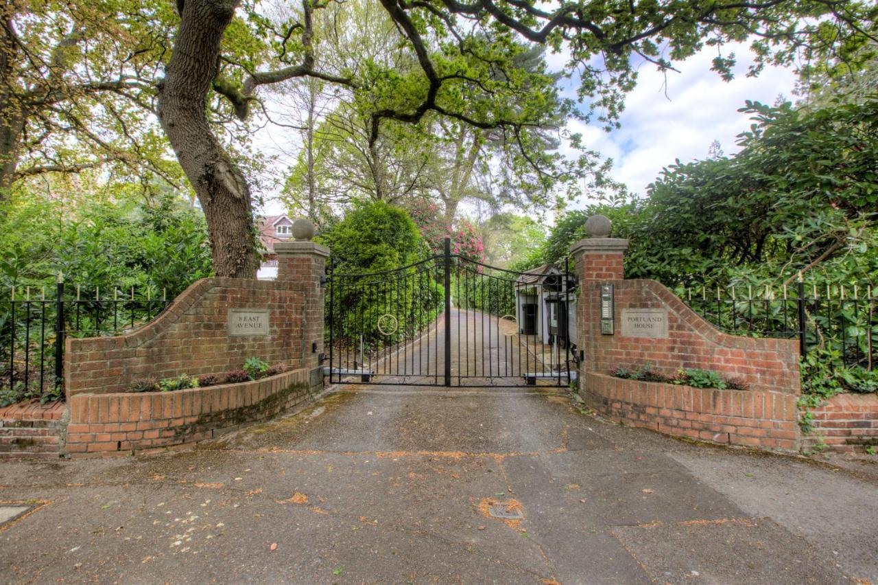 Luxury 3 Bedroom Apartment Close To Beach, Bournemouth & Meyrick Park Eksteriør billede